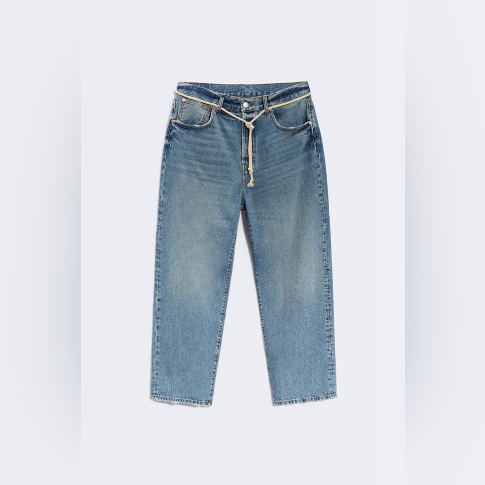 Zara High-Rise Relaxed Jeans